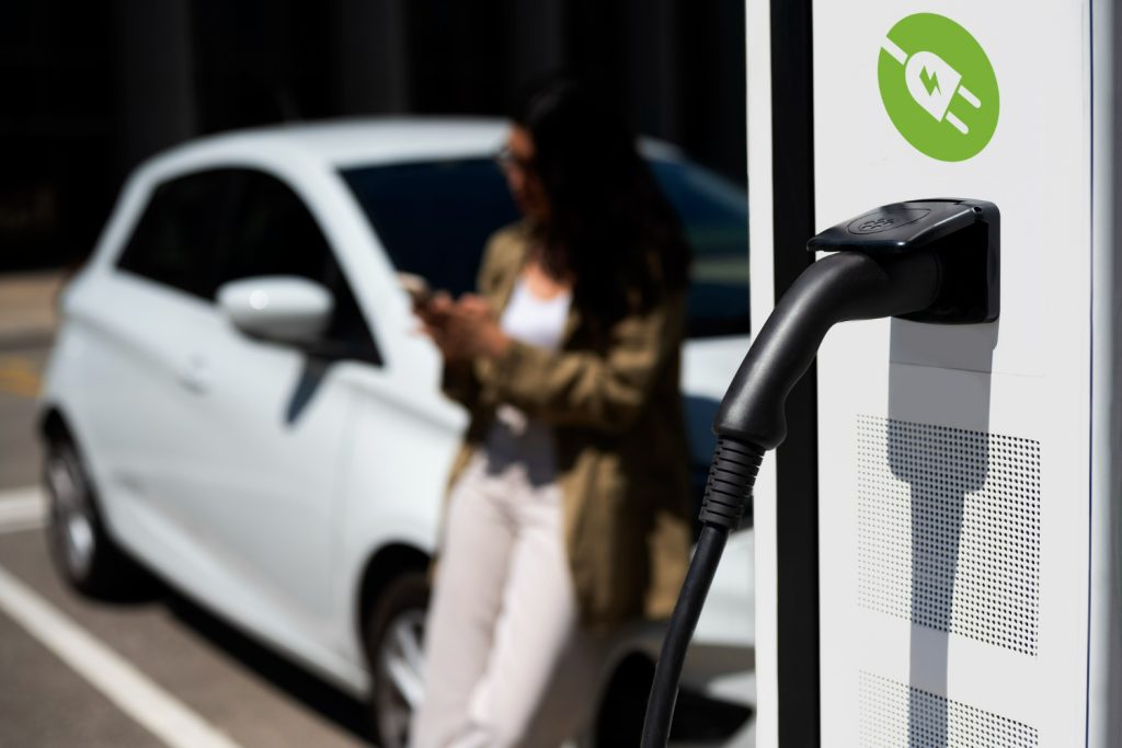 Avoid EV Battery Overheating with These Fast Charging Tips 2 2149530095 1
