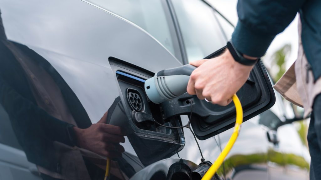 What Happens If You Unplug an Electric Car Charger Midway? 2 17736